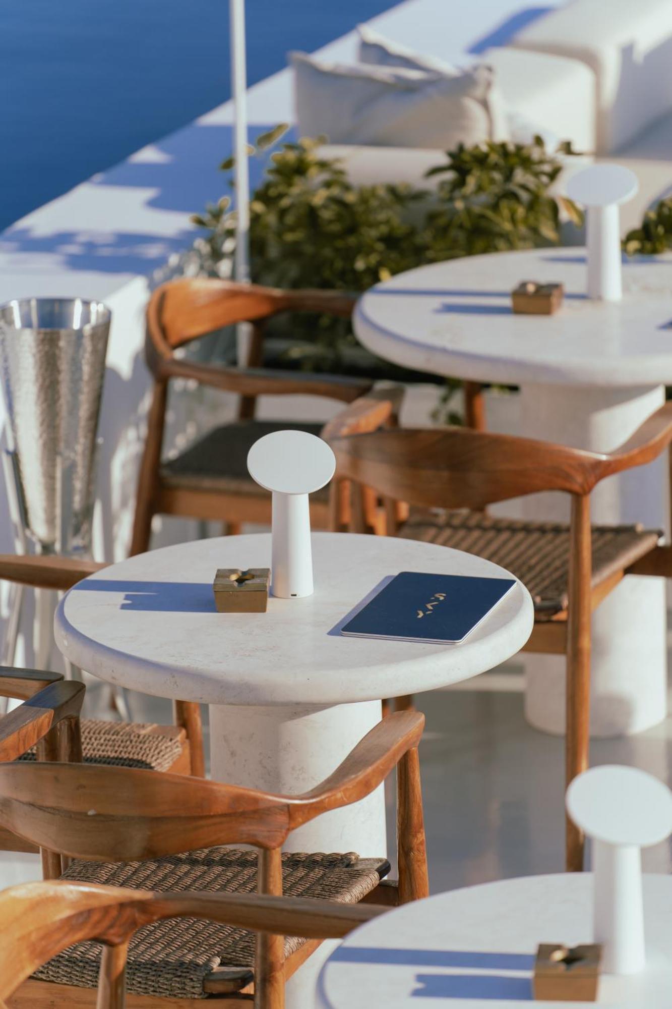The Saint Hotel Oia  Bagian luar foto